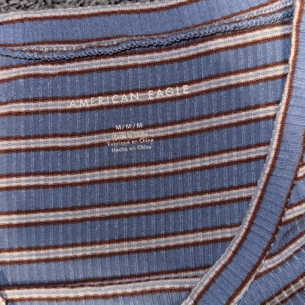 American eagle top - Picture 2 of 3